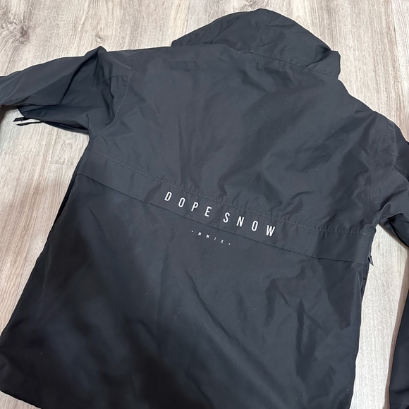 Women’s Black Dope Snow Legacy W Jacket - Picture 4 of 4